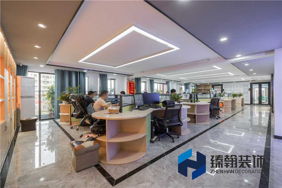精明鼠科技1000平復式辦公室設計裝修